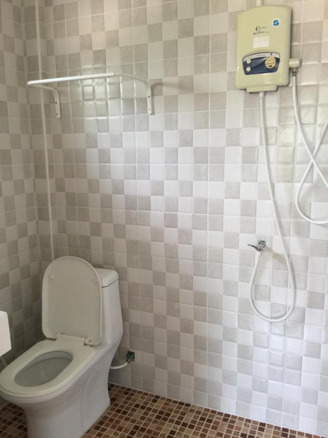 Insook Ko Larn Resort Екстериор снимка