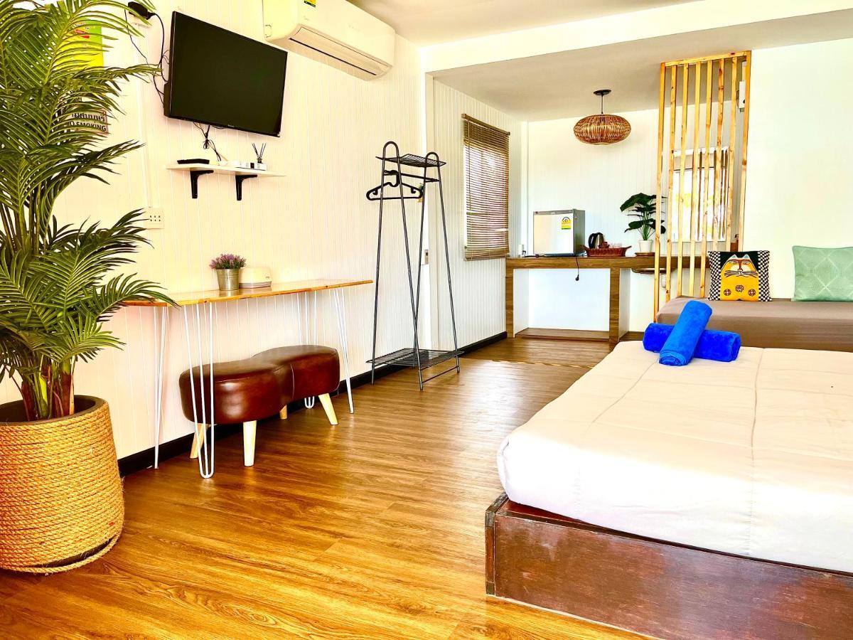 Insook Ko Larn Resort Екстериор снимка
