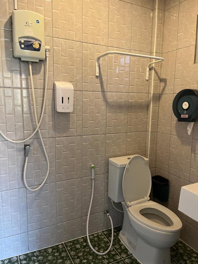 Insook Ko Larn Resort Екстериор снимка