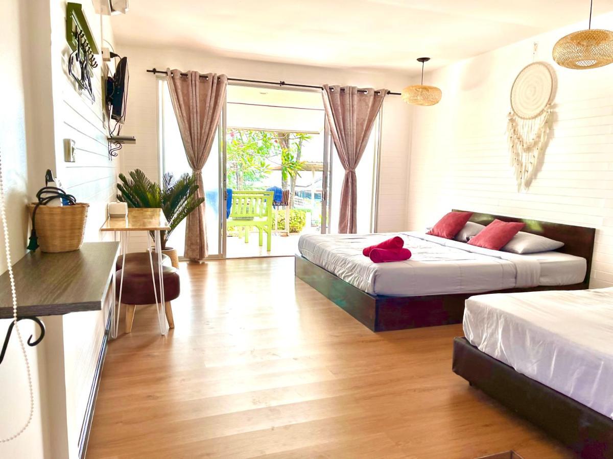Insook Ko Larn Resort Екстериор снимка