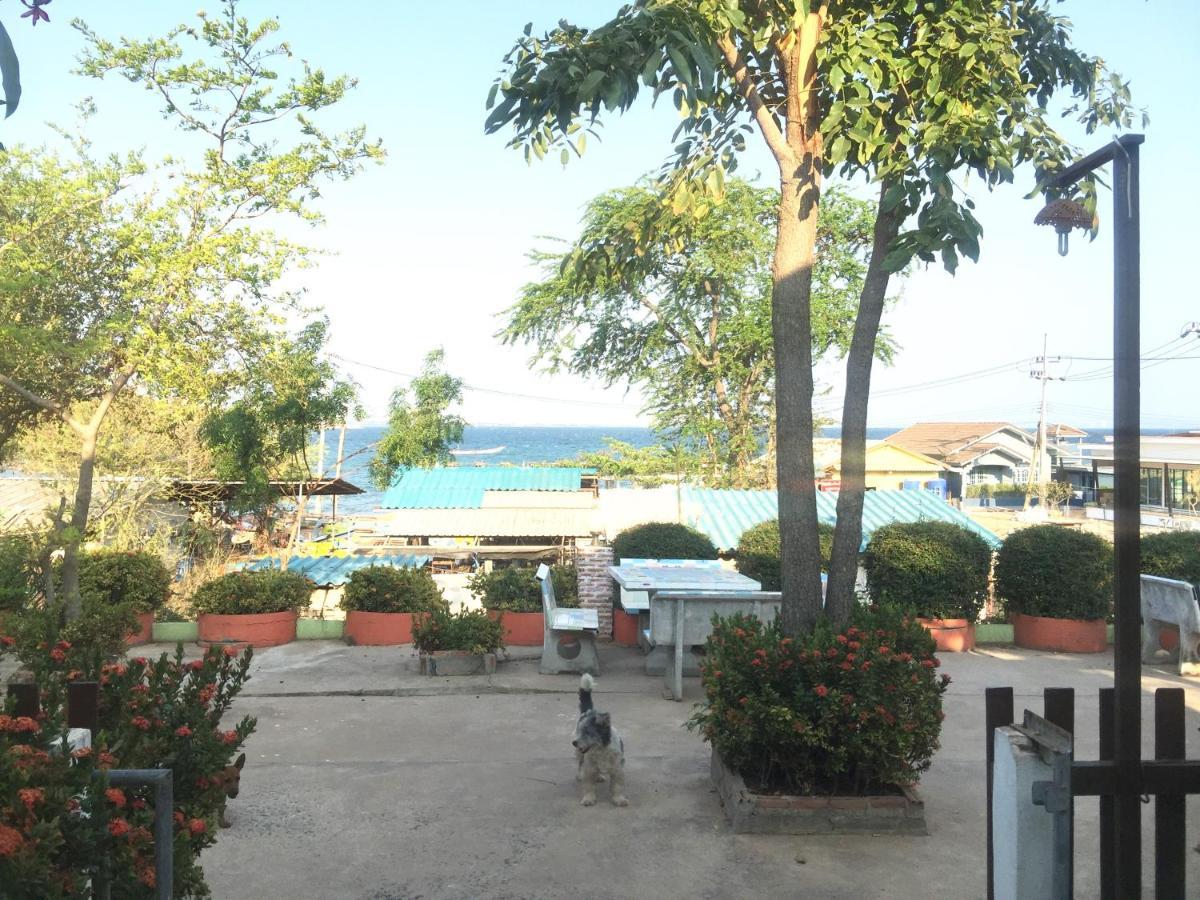Insook Ko Larn Resort Екстериор снимка